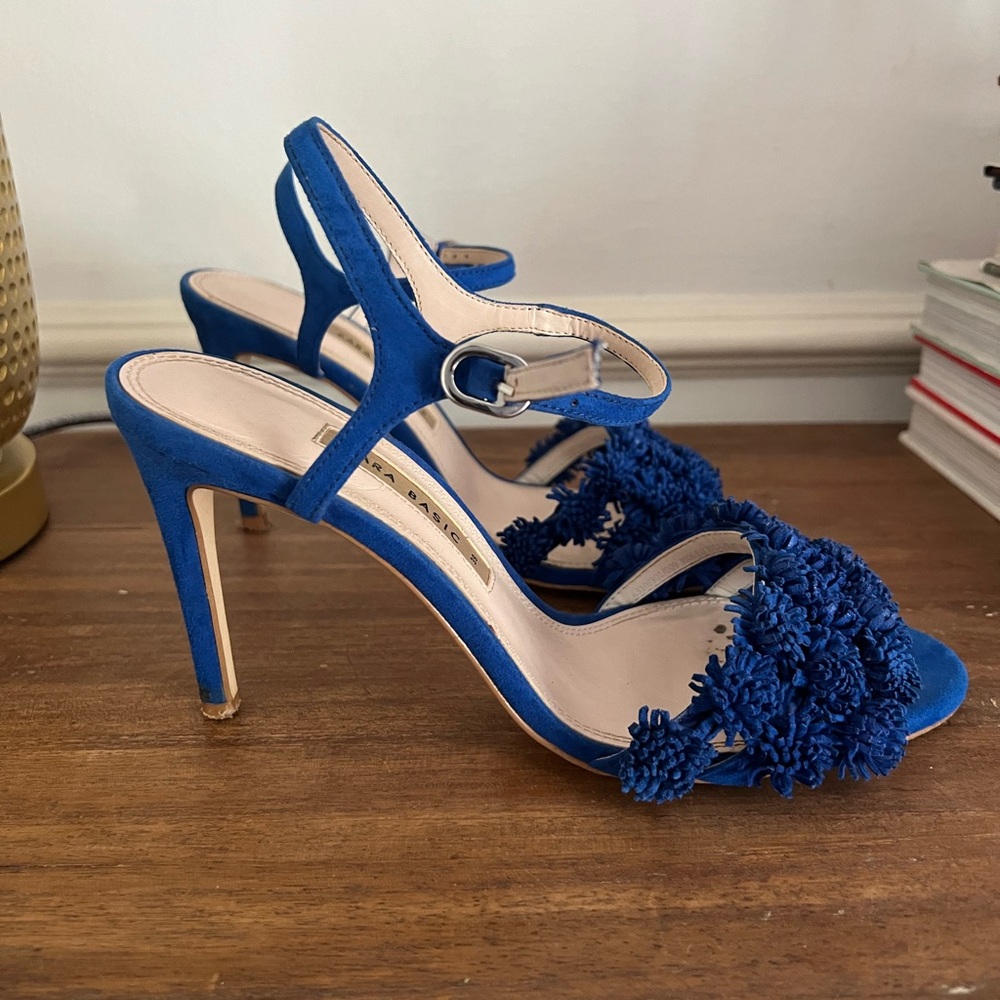 Zara Basic Collection Blue Heels Size 39